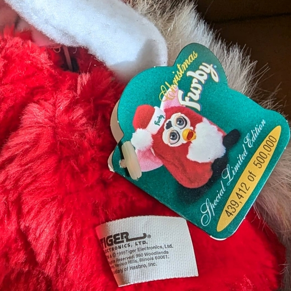 Furby Limited Edition Bundle Vintage Toys 1998 1st Gen 1999 2ndGen Christmas NWT - Picture 9 of 16